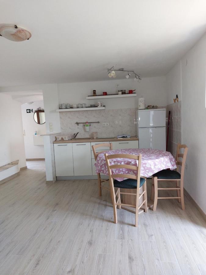 Apartman Biba Lubenice Exterior foto